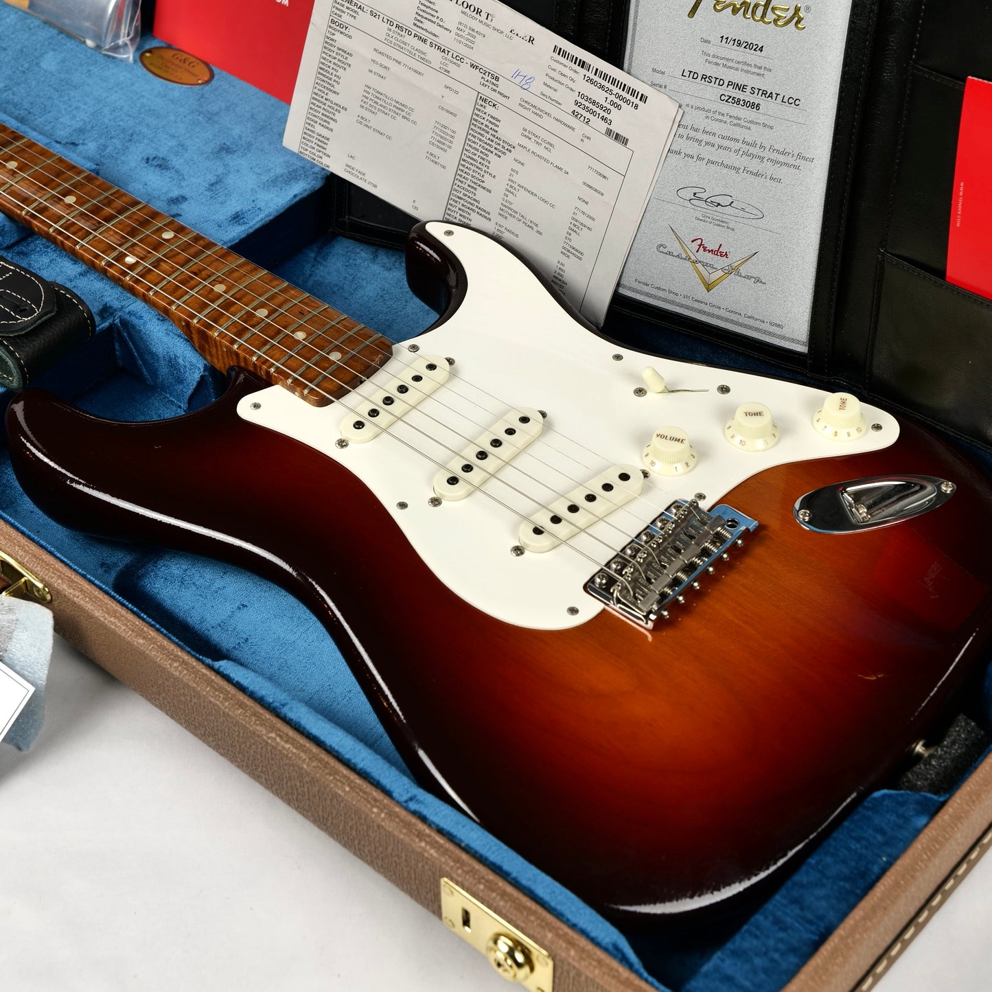 2024 Fender Custom Shop Limited Edition Roasted Pine Stratocaster Deluxe Closet Classic- Wide Fade Chocolate 2 Tone Sunburst - 6.8 lbs